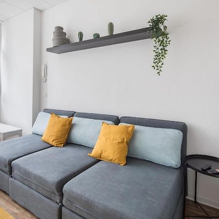 Spacious 2 Bedroom Apartment ฮัมบูร์ก ภายนอก รูปภาพ