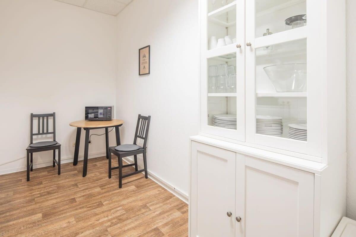 Spacious 2 Bedroom Apartment ฮัมบูร์ก ภายนอก รูปภาพ